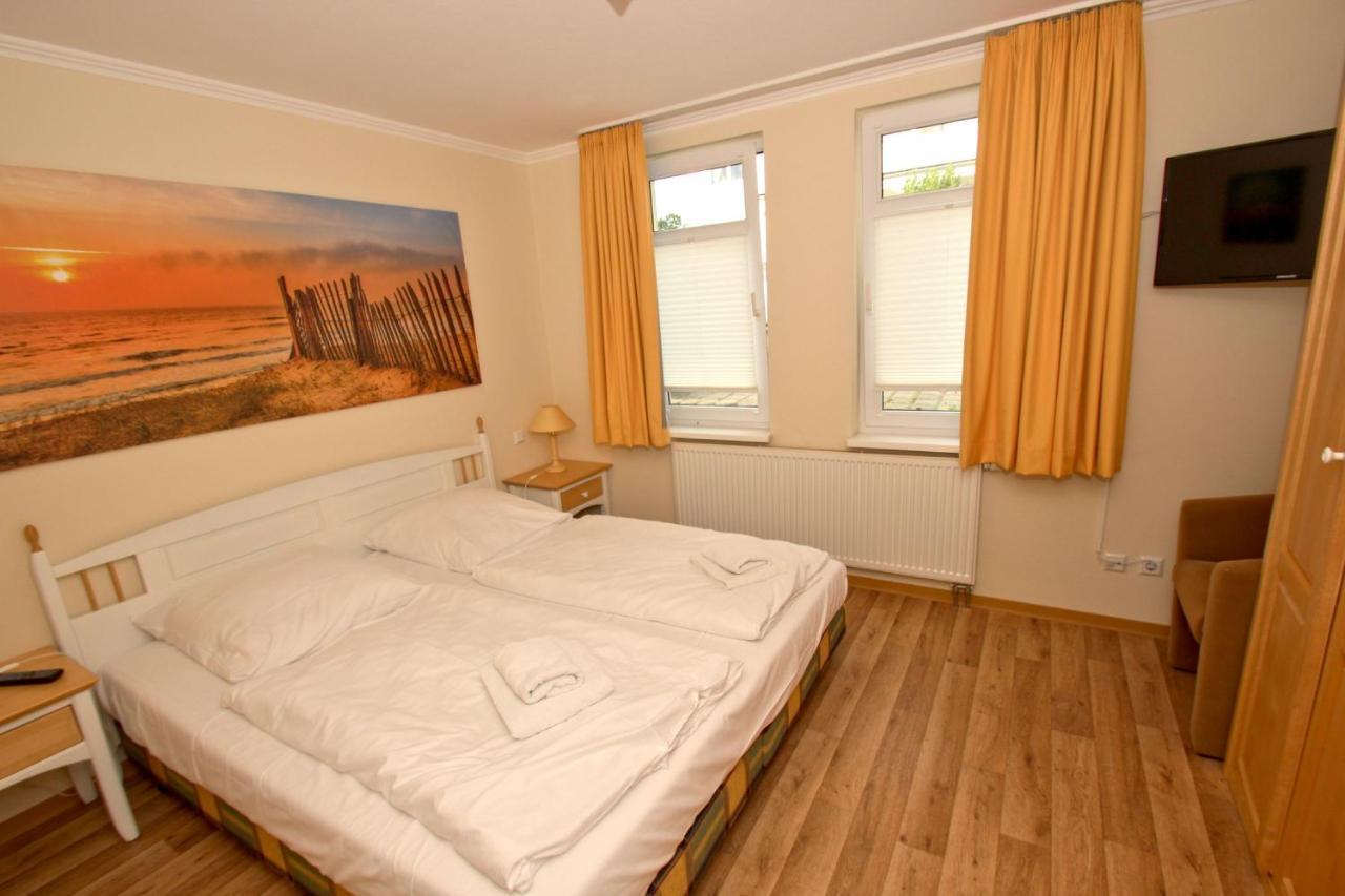 Mit Meerblick Und Balkon, Gratis Nutzung Vom Ahoi Erlebnisbad Und Sauna In Sellin - Meeresblick Fewo 35 괴렌 외부 사진